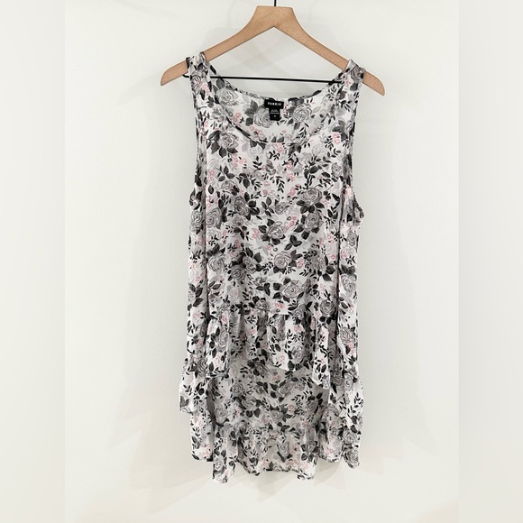 Torrid Sleeveless High Low Floral Tunic Gray Size 0X - Picture 2 of 6